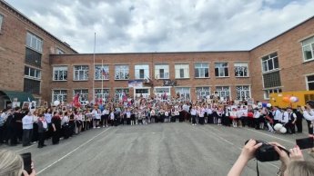 Смотр строя и военно-патриотической песни