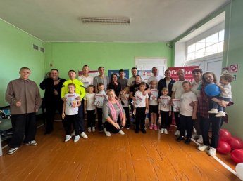  В честь Дня Отца прошли спортивные состязания для пап и детей!