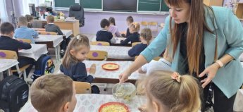 Орлята России провели акцию #Благодарю и сделали первый этап кормушек! 