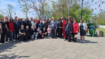 Активисты школы приняли участие в митинге